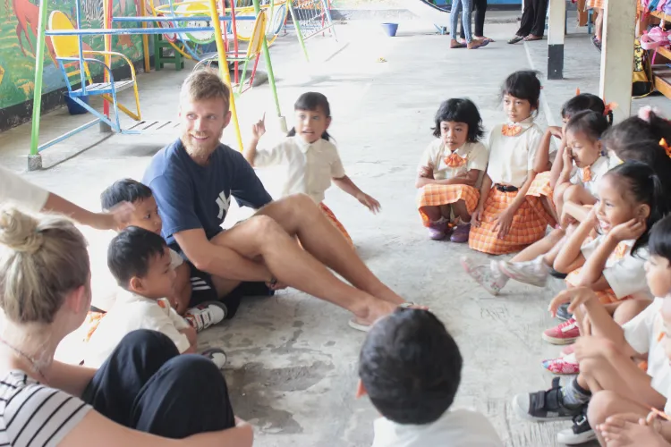 Voluntariado escuelas infantiles Bali
